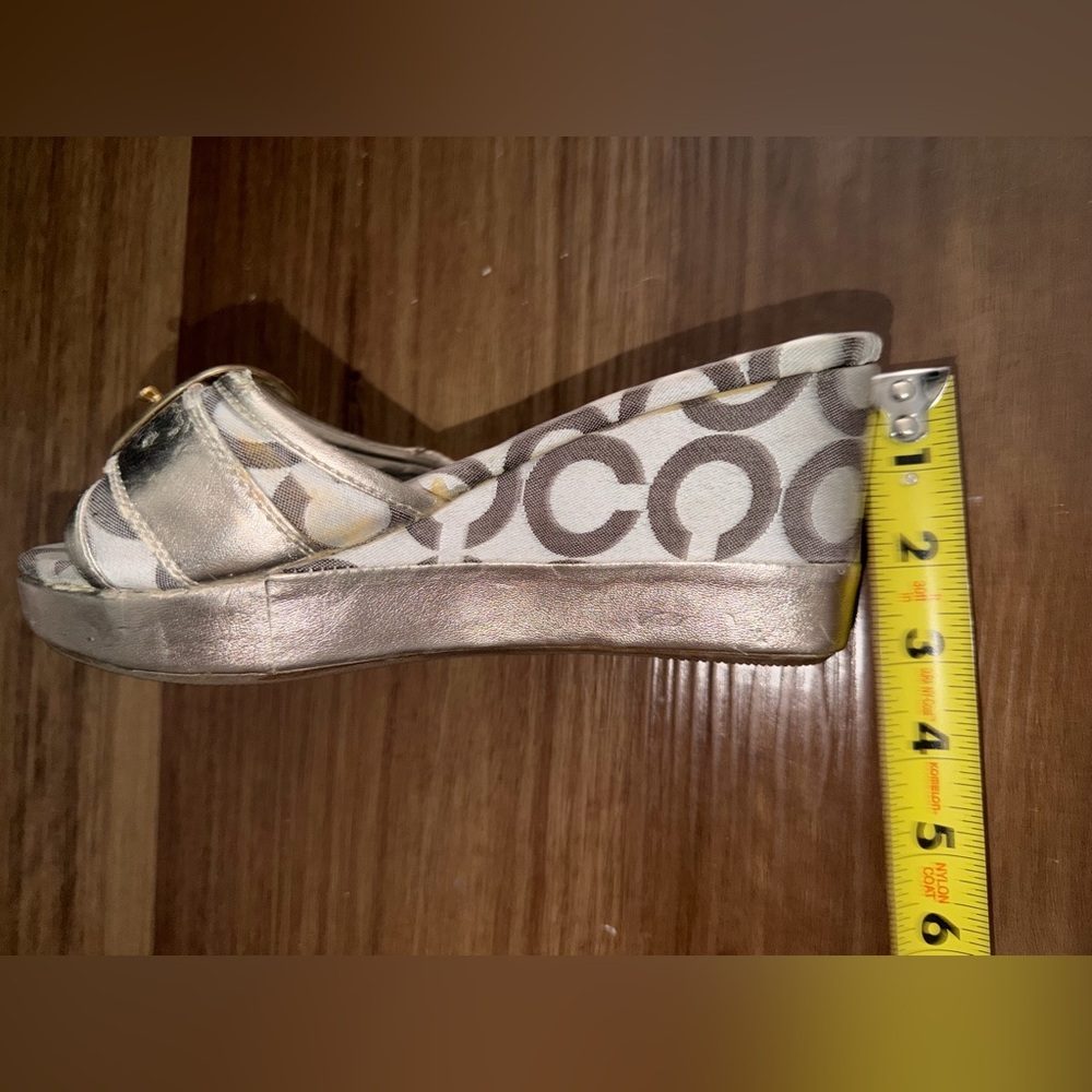 VINTAGE Coach Women's Sandals Size 7 - Picture 12 of 13